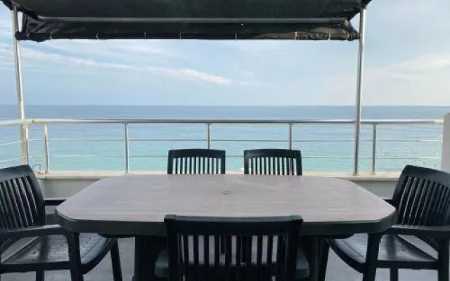 Seaside Apart Hotel