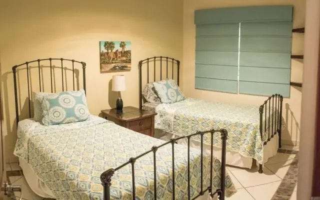 Las Olas A104 3 BR by Casago