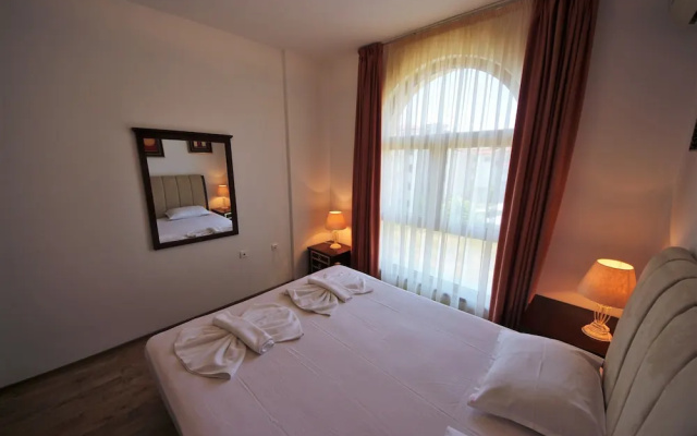 Menada Royal Bay Apartments