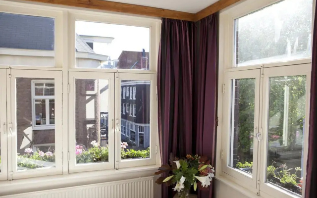 B&B Eelhouse