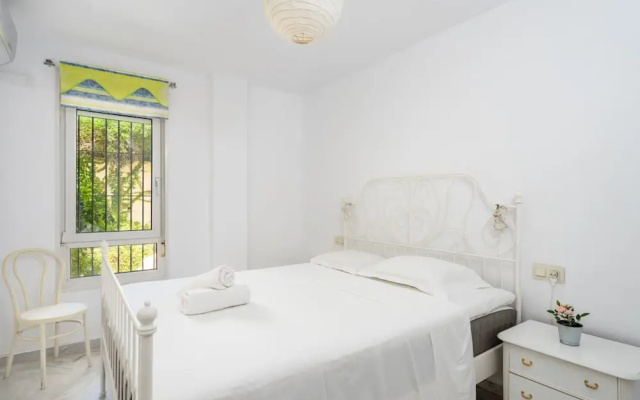 Apartment - 2 Bedrooms with Pool and WiFi - 107805
