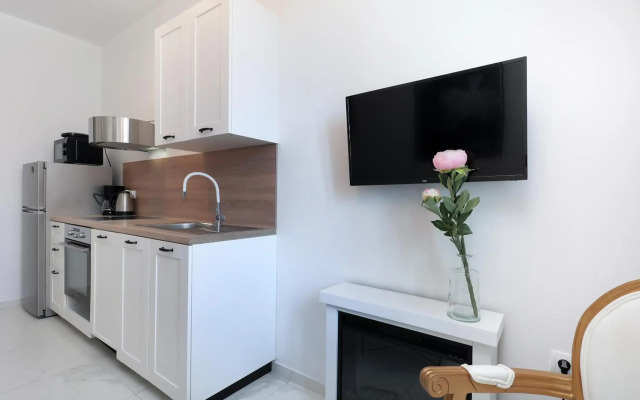 Apartments Luan