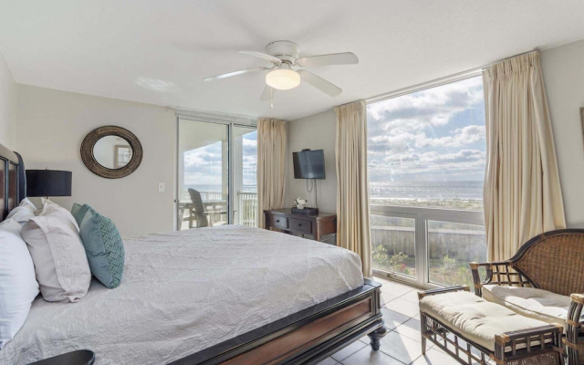 Shoreline Towers 2026 3 Bedroom Condo
