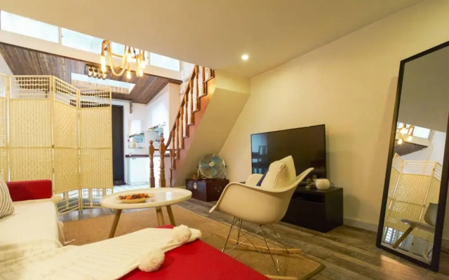 StarLive Apartment - Moonlight