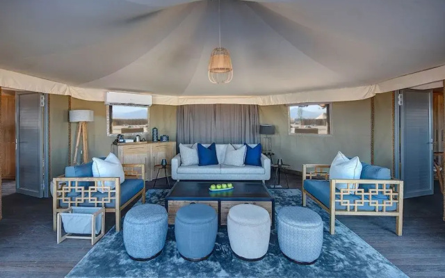 Kingfisher Retreat By Sharjah Collection