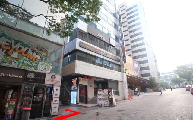 Отель Ekonomy Myeongdong Central Сеул вид на фасад