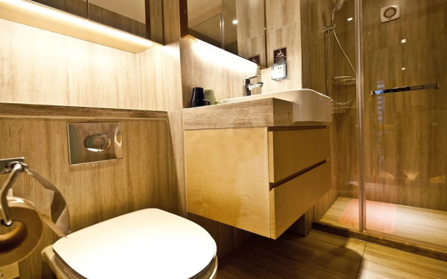 Hangzhou Magician Apartment Hotel