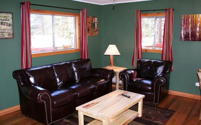 Mountain Pine Cabin by Rocky Mountain Resorts