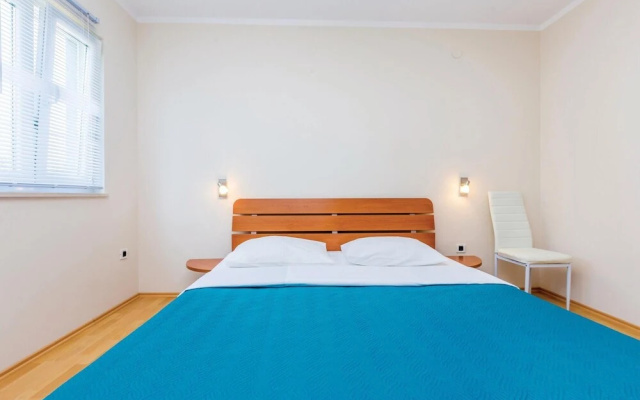 Awesome Home in Pinezici With Wifi and 2 Bedrooms