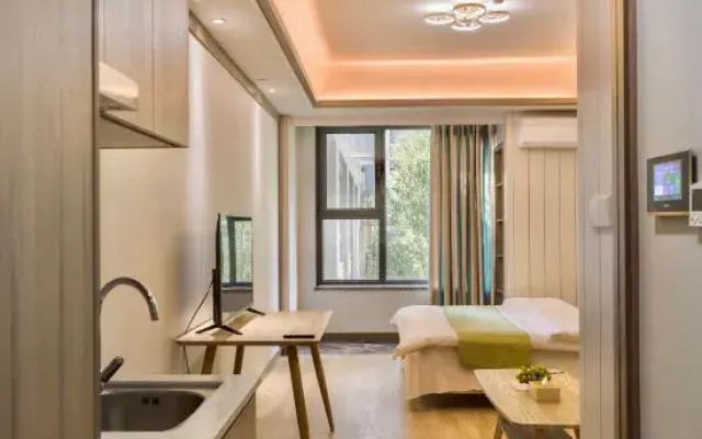 Luming Shiguang Homestay (Zibo Qisheng Lake Park)