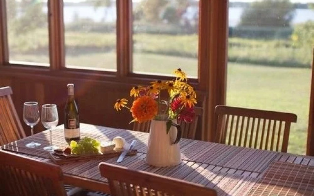 AWAY Bed & Breakfast