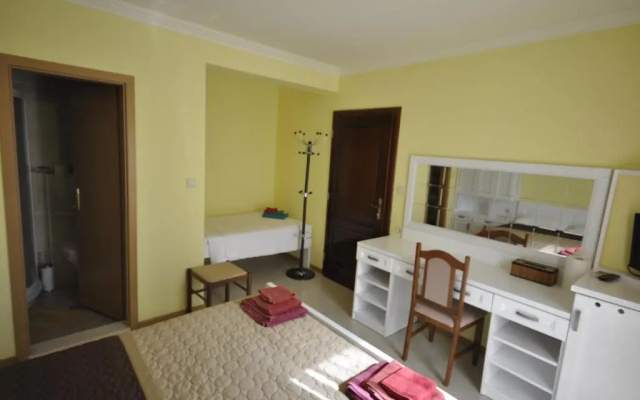 Garni Hotel Bokeška Noc