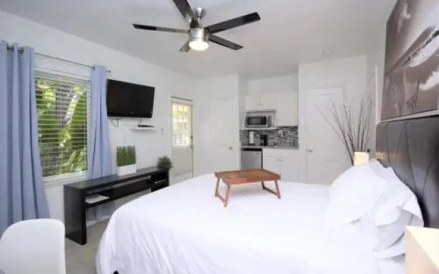 Tropical Retreat Studio - 632B