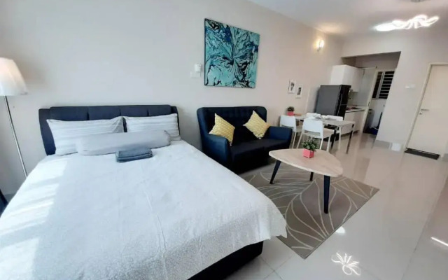 Homey Galleria Suite A 10 12