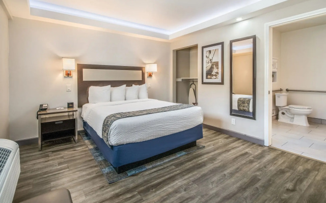 Inn at 50 at Long Beach Convention Center