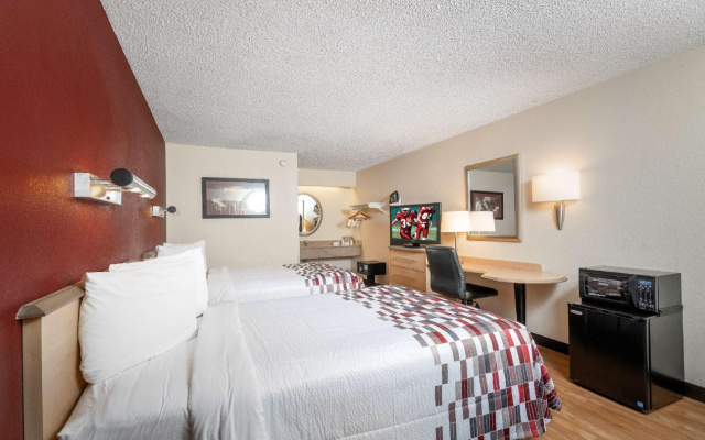 Red Roof Inn Tampa Fairgrounds – Casino