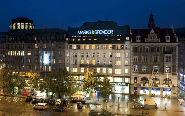 Отель EA ApartHotel Melantrich Чехия, Прага - отзывы, цены и фото номеров - забронировать отель EA ApartHotel Melantrich онлайн вид на фасад