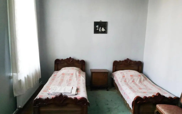 Guest House Tall Rooms