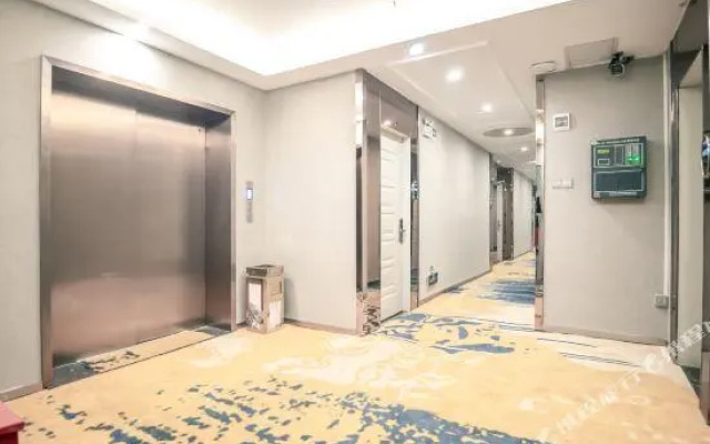Yaxuan Hotel