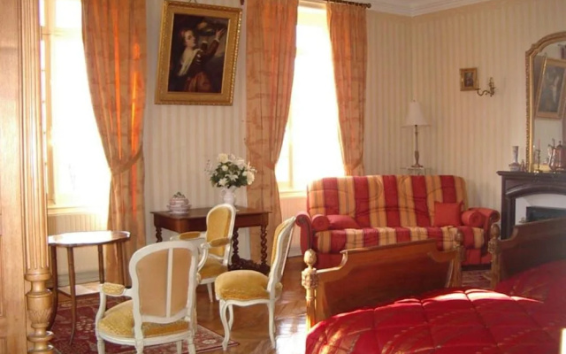 Au Chateau de Montbraye