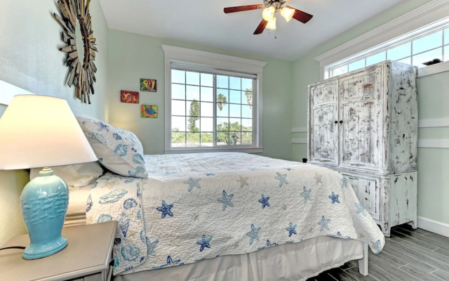 Coconut Breeze Estate