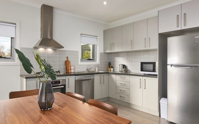 Cute, Homey Apartment In Chadstone