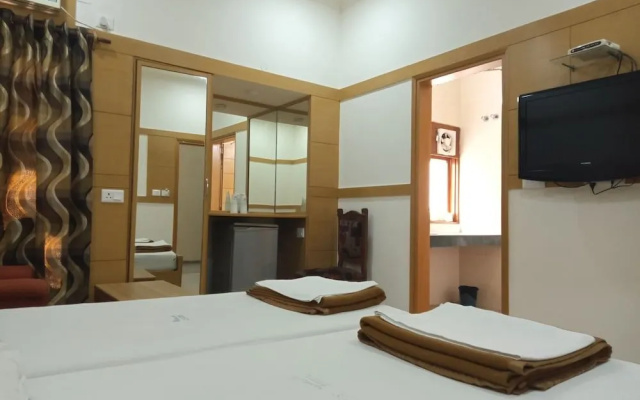 Hotel Ganga Azure