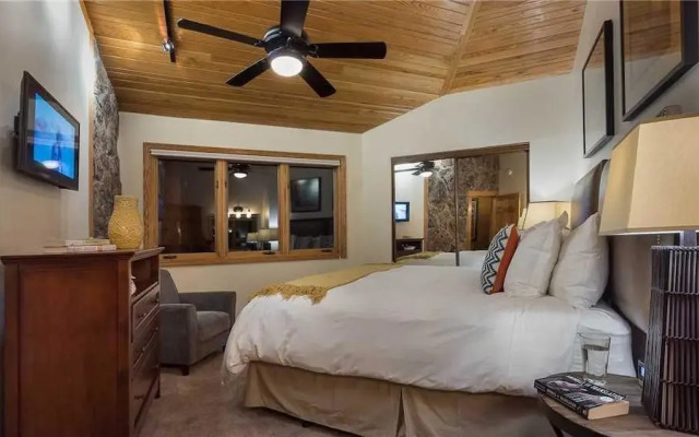 Trails Edge Lodge