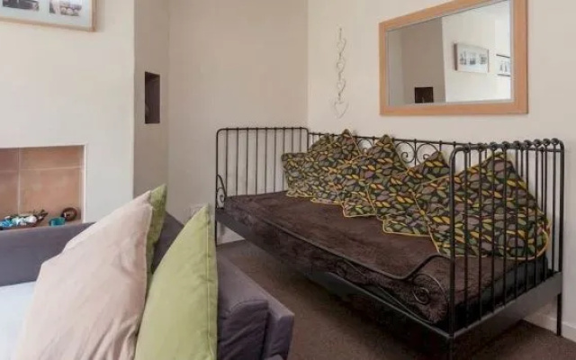 Tony Asga Apartments - Sakina Apartment