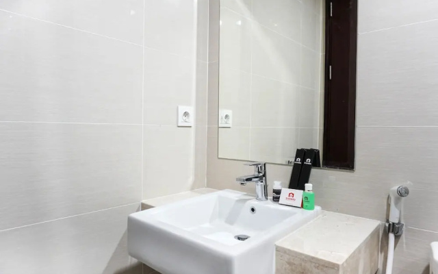 Relaxing Studio Puri Mansion Apartment