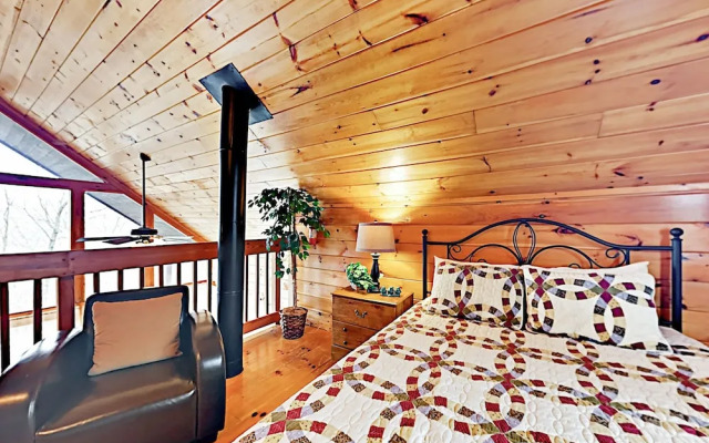 A Birds Song - 2 Br Cabin
