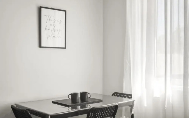 Sleek Richmond 1-bed Close to Everything