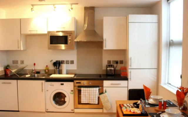 Westciti Chatsworth Road Apartments