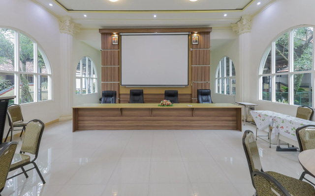 RedDoorz Syariah @ Klojen Malang