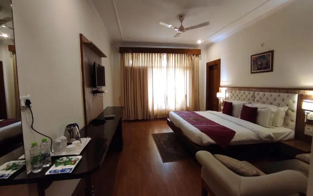 Aaroham The Watergate Hotel Bhimtal