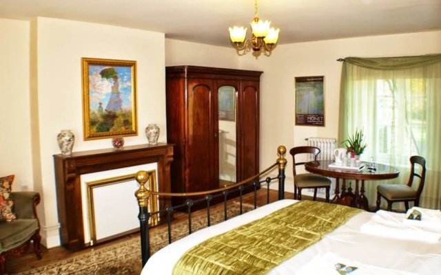 Normandy Getaways at Mis Harand