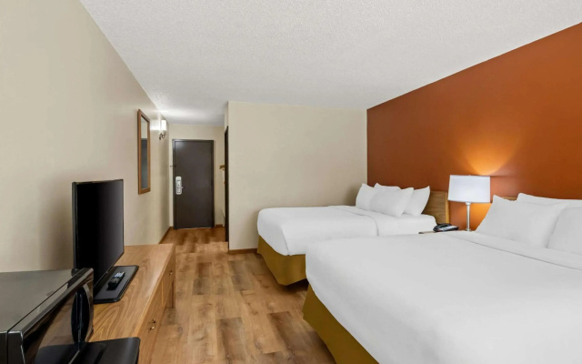 Manistee Hotel