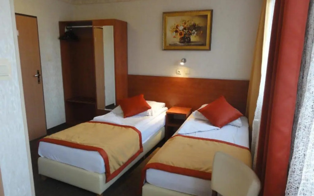 Hotel Pomorski