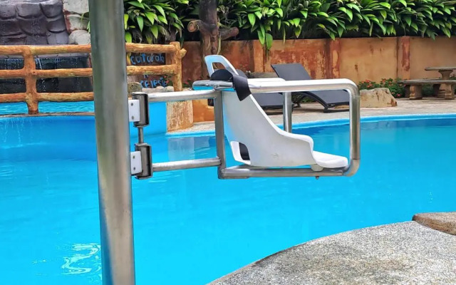 Hotel Rio Celeste to Know