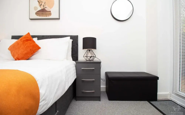Harwoods Road Watford Apartments