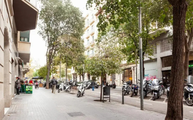 Enric Granados Apartment