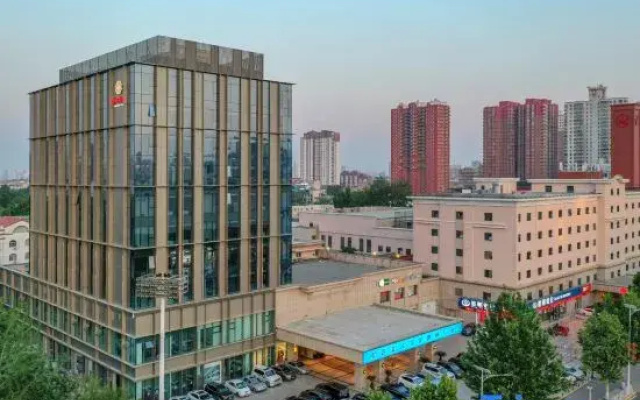 Starlight International Hotel