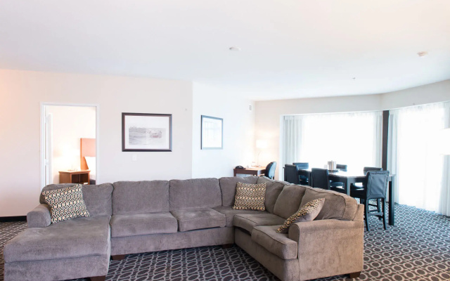 Bluemont Hotel