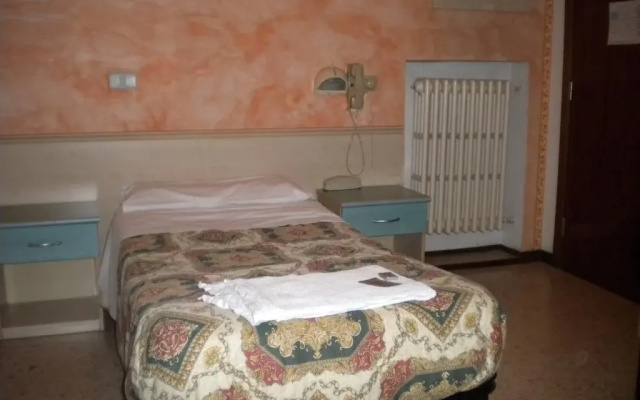 Hotel 4 Ruote