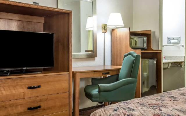 Econo Lodge Salinas