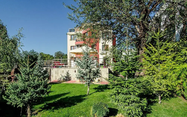 Studio for 2 People