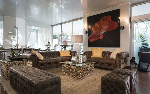 Best Western Maison B Hotel