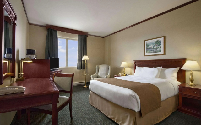 Travelodge Hotel Montreal Airport