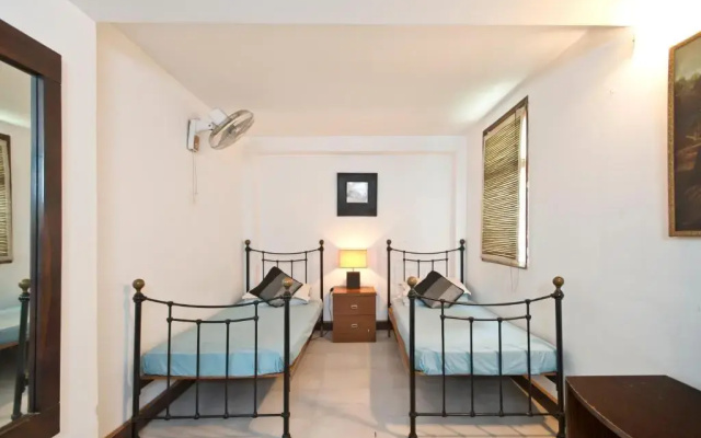 Trendy Bed and Breakfast and Service Apartments