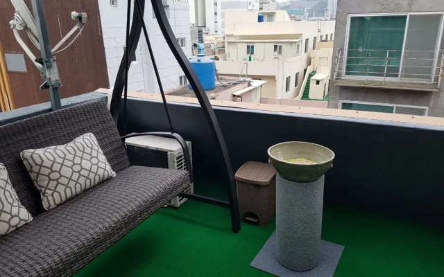 Busan Daeyeongdong Stay Road 12
